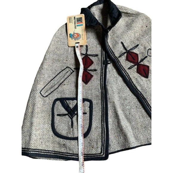 Wool Shoulder Poncho Cape Arm Slits Button Vintage Hand Made Guatemala Youth 4T - Picture 5 of 9